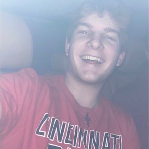 Meet your Posher, Max